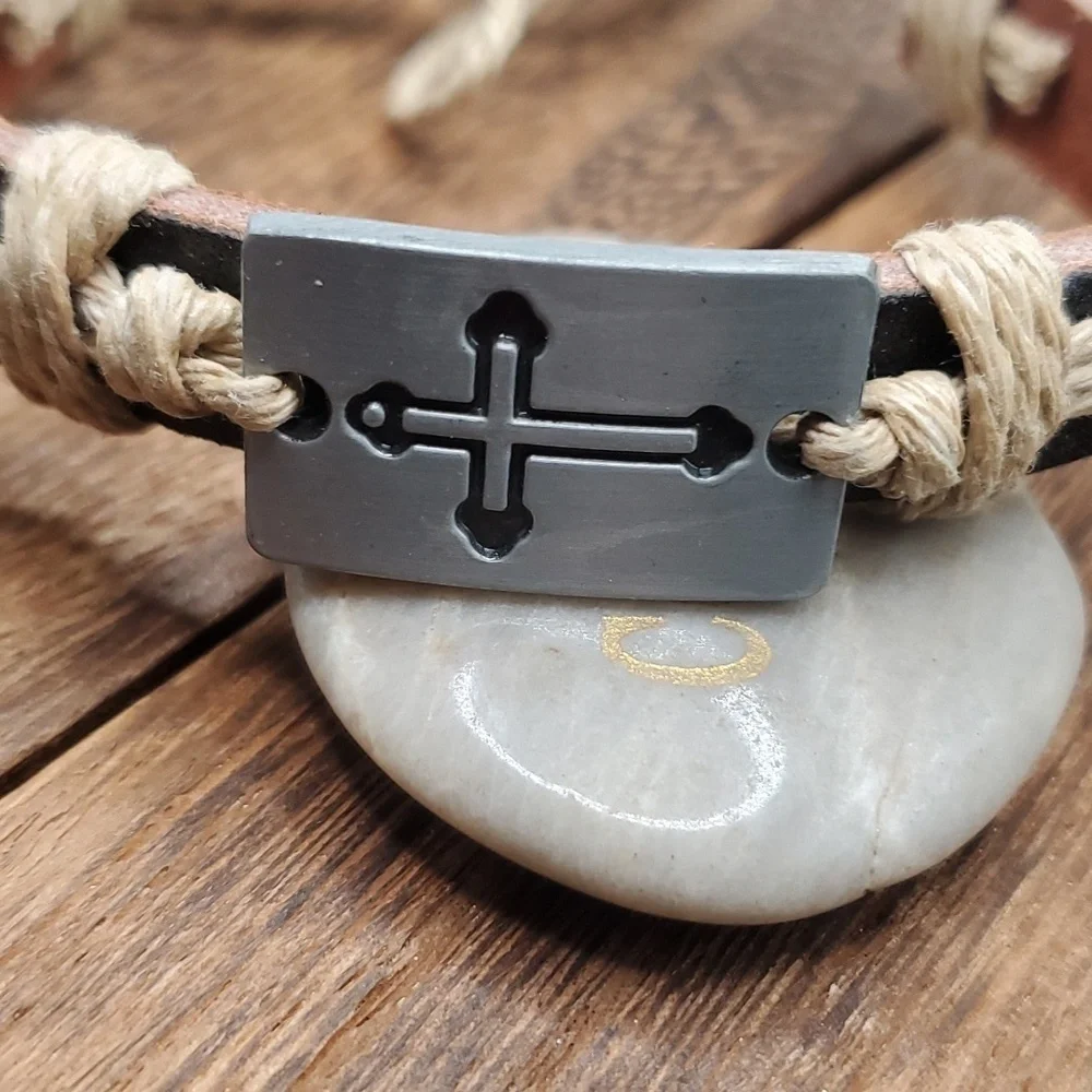 B2607‎ leather cross bracelet masculine
